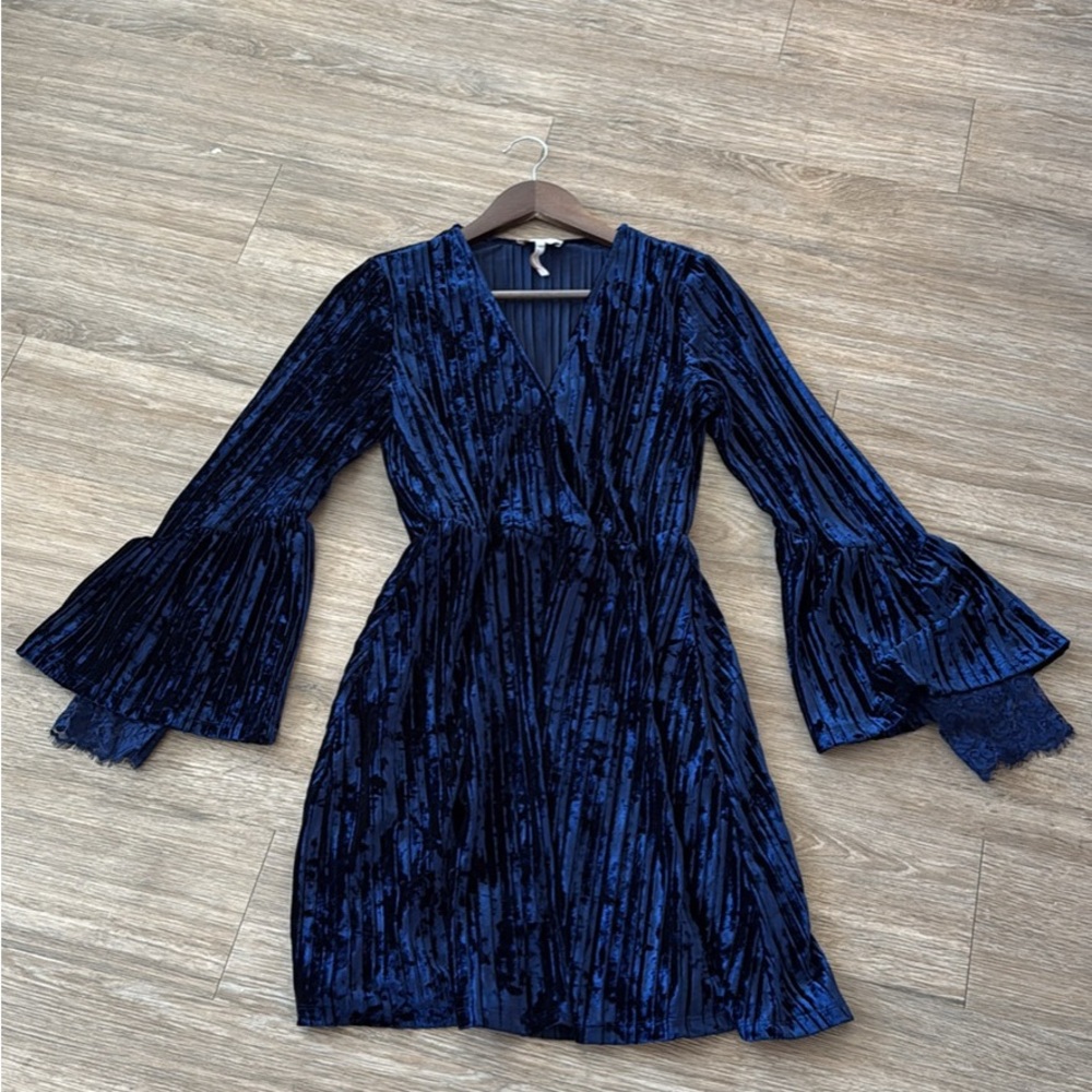 Laundry By Shelli Segal Navy Velvet Long Sleeve Dress XS Long Sleeve